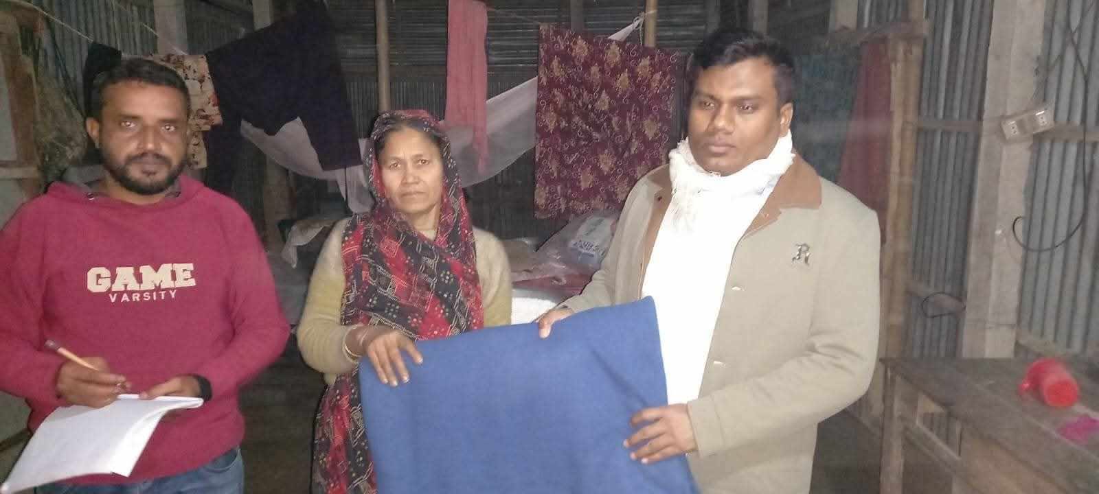 শেরপুর জেলার ঝিনাইগাতীতে হাড়কাঁপানো শীত: গভীর রাতে অসহায়দের দ্বারে দ্বারে ইউএনও